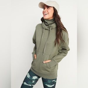 Old Navy - Turtle Neck Oversized Hoodie - Used/US Large